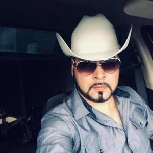 Meet your Posher, Flores